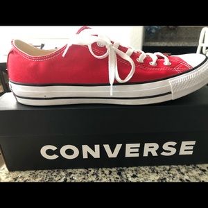 Men’s red converse Size 12